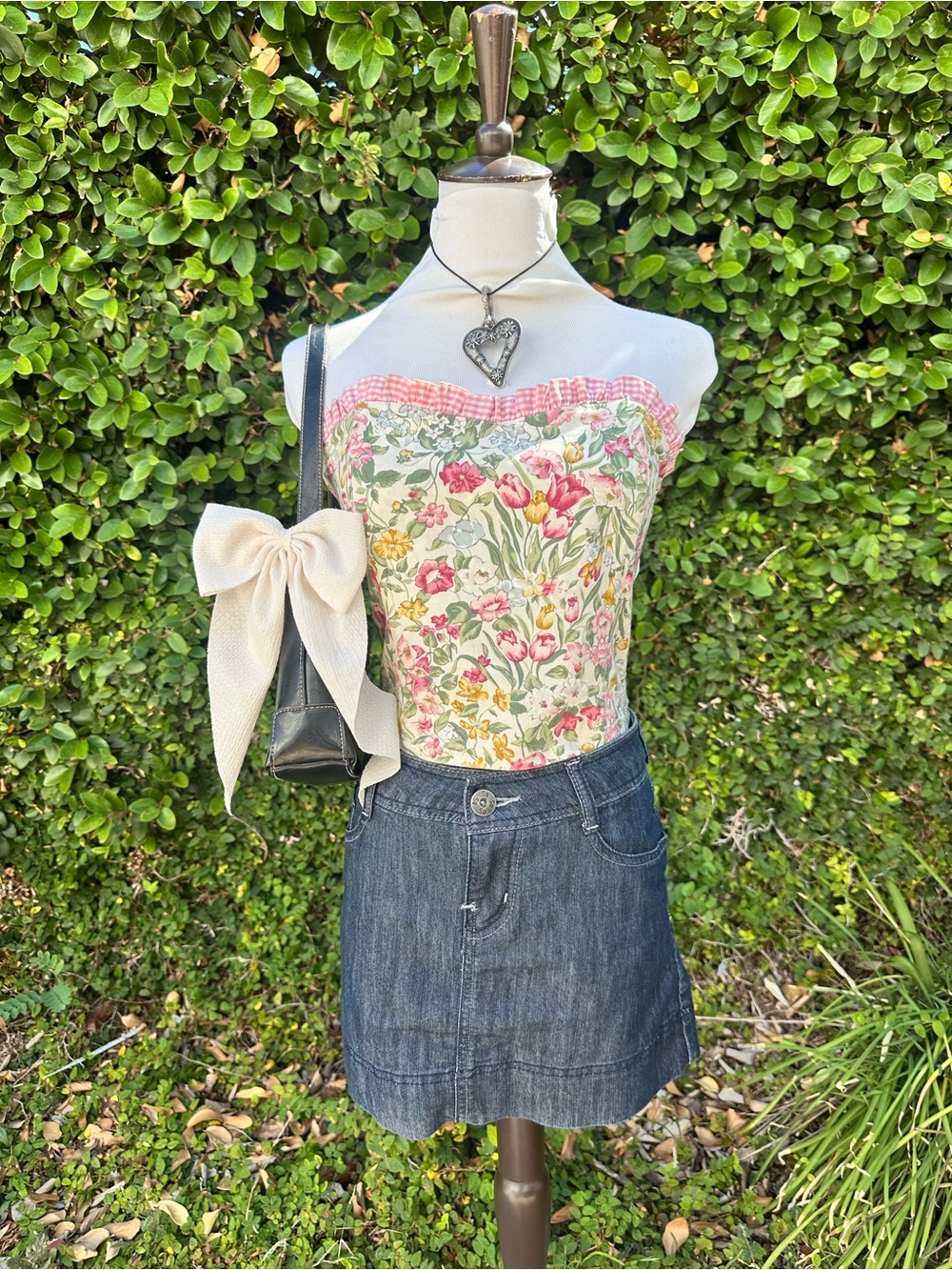 ✨Floral Strapless Bustier Top with Pink Trim